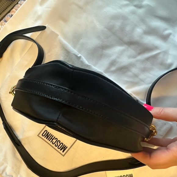 Moschino nylon heart bag. Used a few times. Excellent condition. - Picture 5 of 12